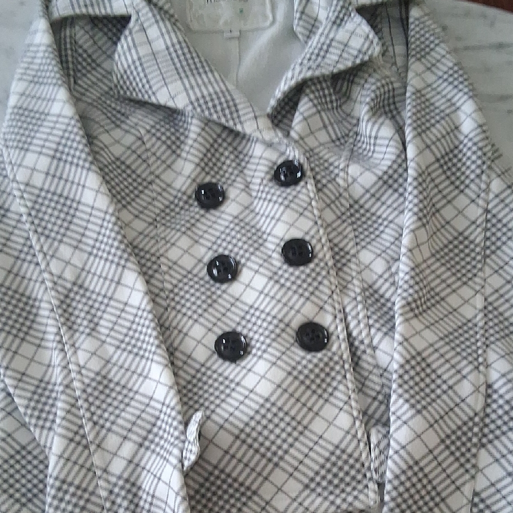 Maurices Black and White Plaid Coat.  Size L. Length 25 Inches.
